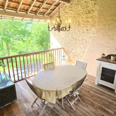 Casa de Férias Cosy With Private Pool Montferrand-du-Périgord